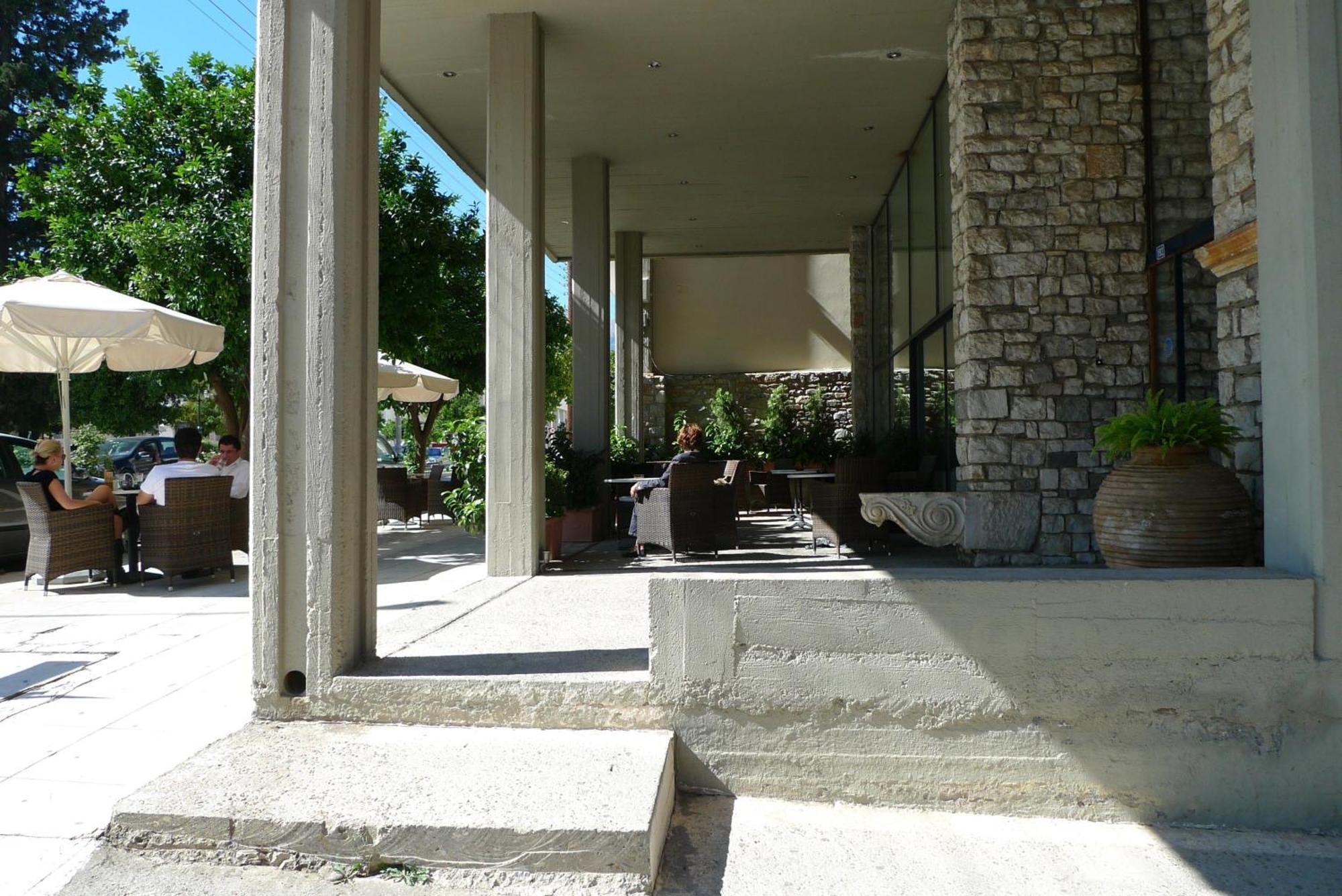 Dioscouri Hotel EEsparta Exterior foto